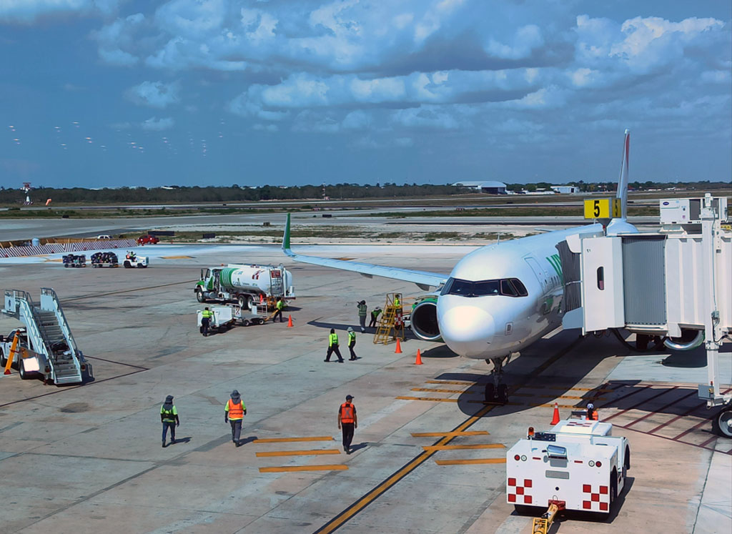 <span data-flowtext="service.transporte-aeropuerto.title" data-flowtext-resolved="service.transporte-aeropuerto.title" data-flowtext-template="span" class="flowtext-wrapper flowtext-span-wrapper">Conexión Privada al Aeropuerto</span>