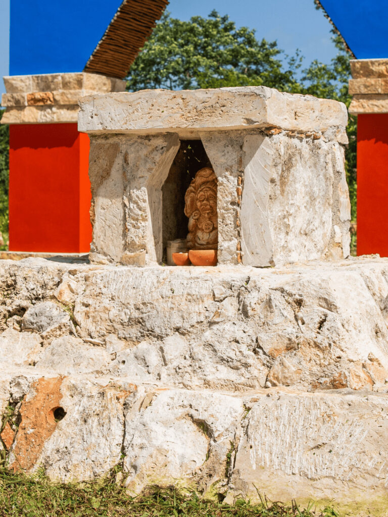 <span data-flowtext="space.alux.title" data-flowtext-resolved="space.alux.title" data-flowtext-template="span" class="flowtext-wrapper flowtext-span-wrapper">Santuario del Guardián Ancestral "Alux Muluk"</span>